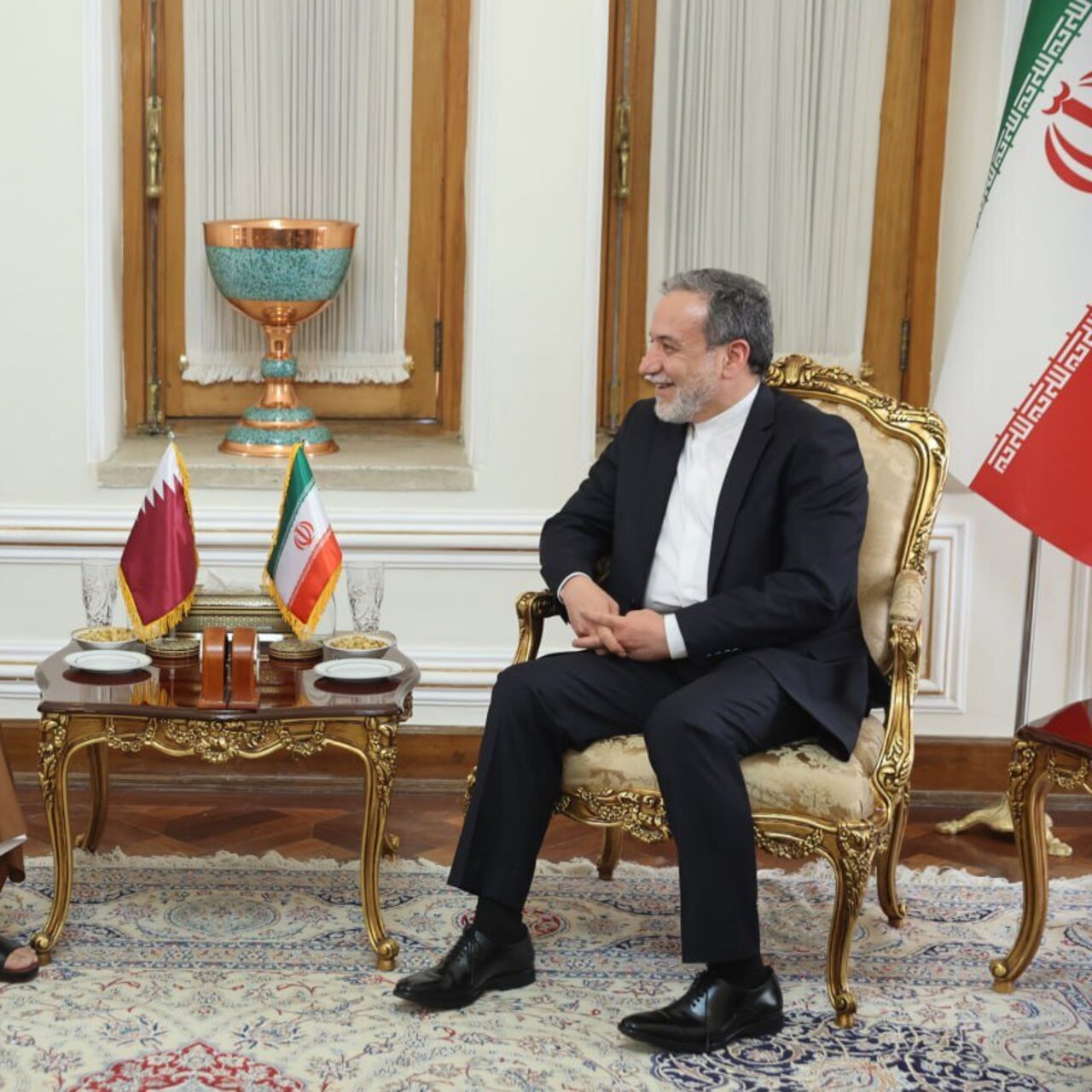 İran Dışişleri Bakanı Katarlı mevkidaşıyla görüştü