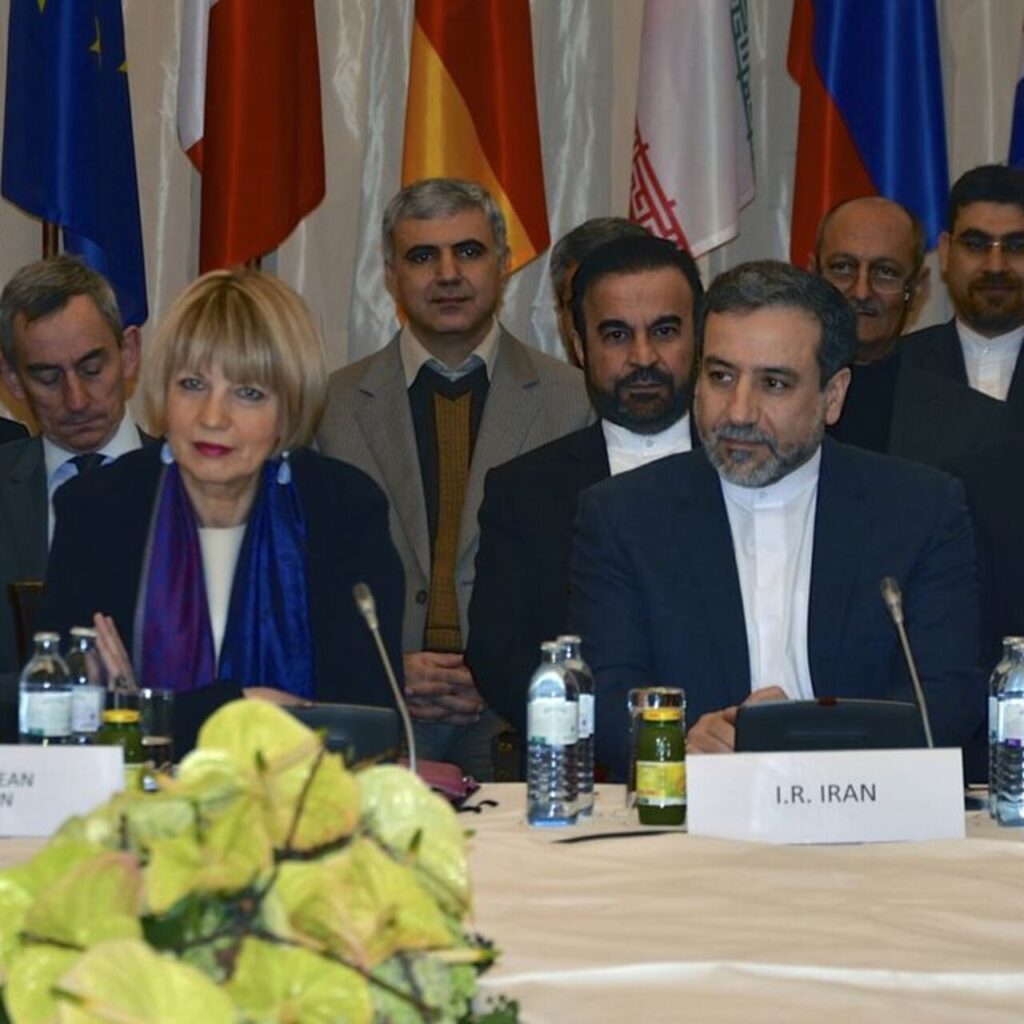 İran, nükleer üretimine dönebileceğini açıkladı