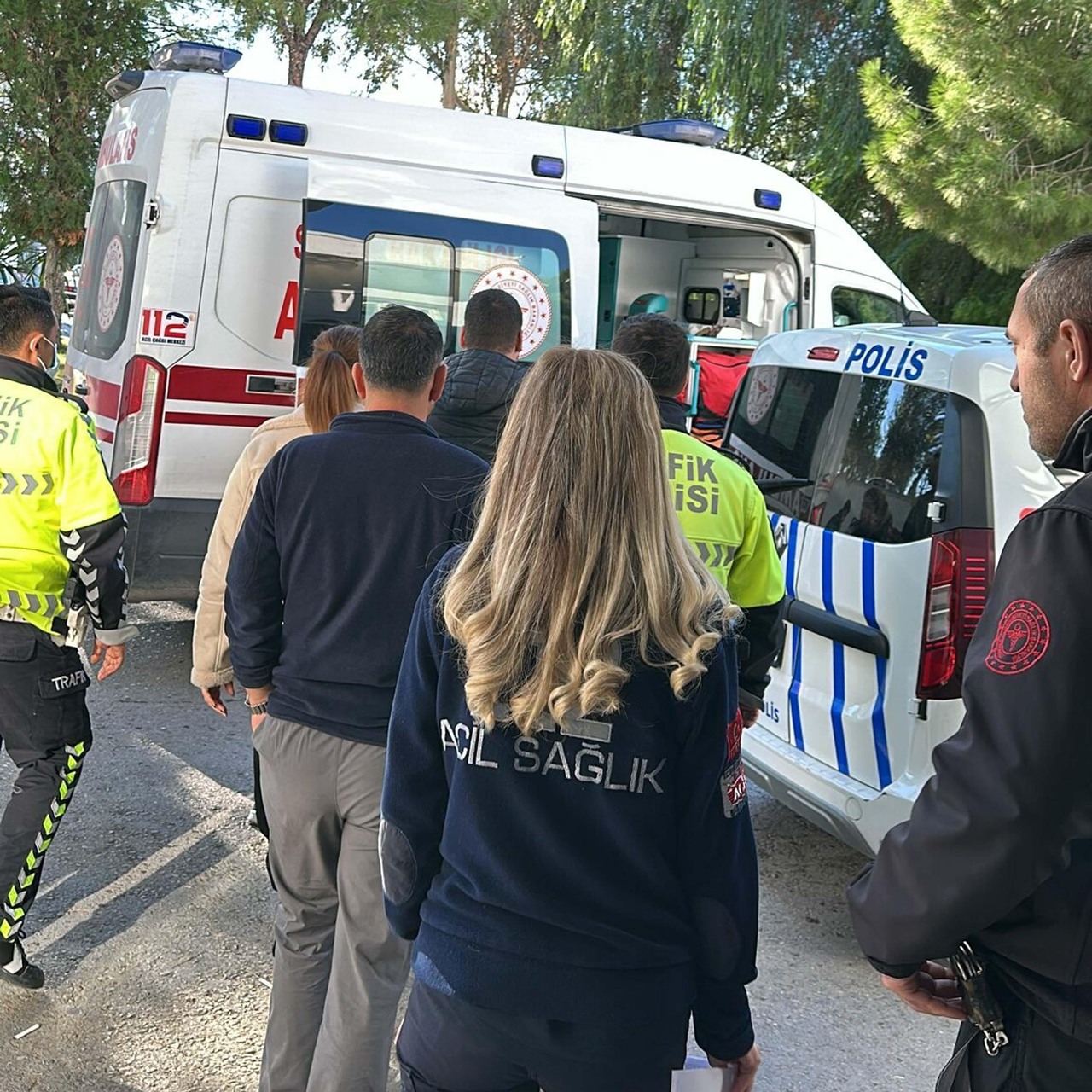 Lise bahçesinde bıçaklı kavga: 1’i ağır 5 yaralı