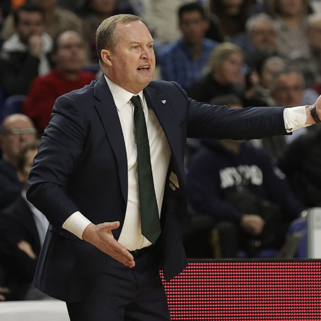 Manisa’ya Litvanyalı başantrenör!