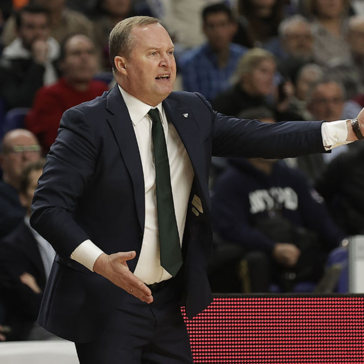 Manisa’ya Litvanyalı başantrenör!