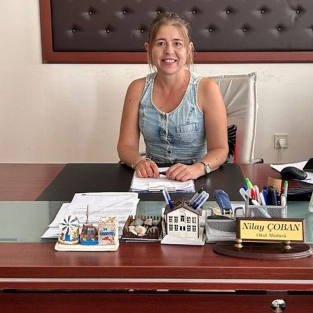 Oğlu, okul müdürü olan anneyi uykusunda katletti!