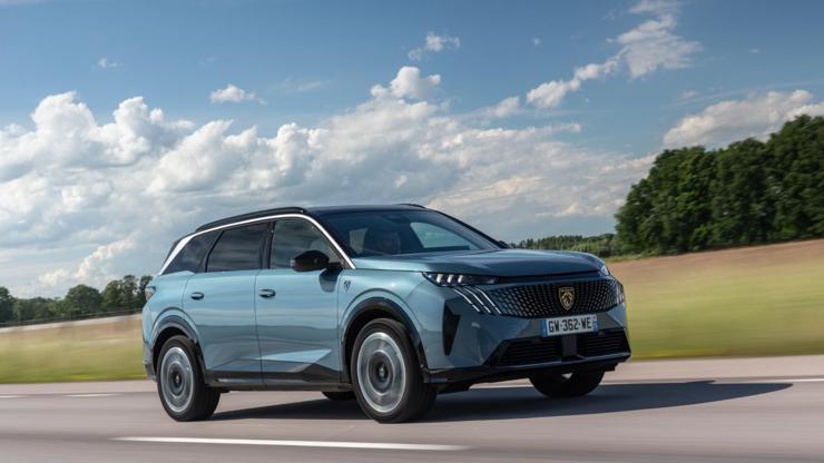 PEUGEOT’nun 7 koltuklu 5008’i satışa çıktı