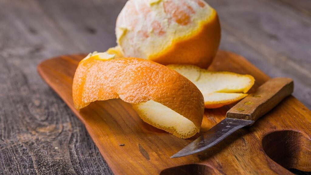 Portakal kabuklarını asla atmamanız için 8 neden