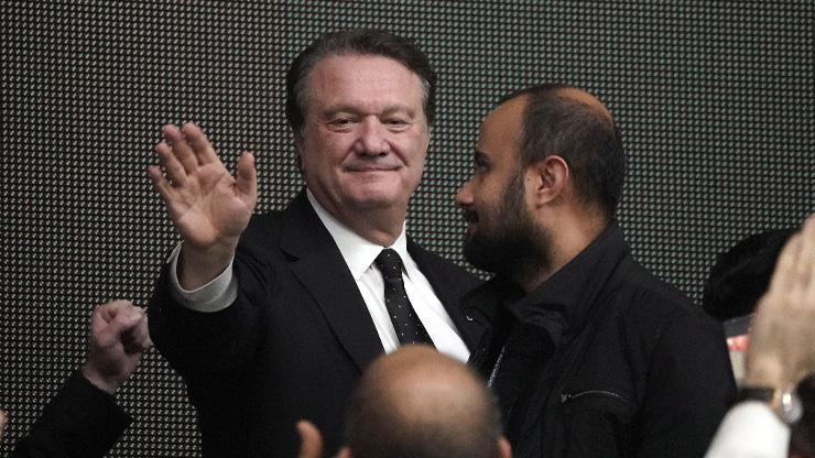 SON DAKİKA | Beşiktaş Başkanı Hasan Arat istifa etti!