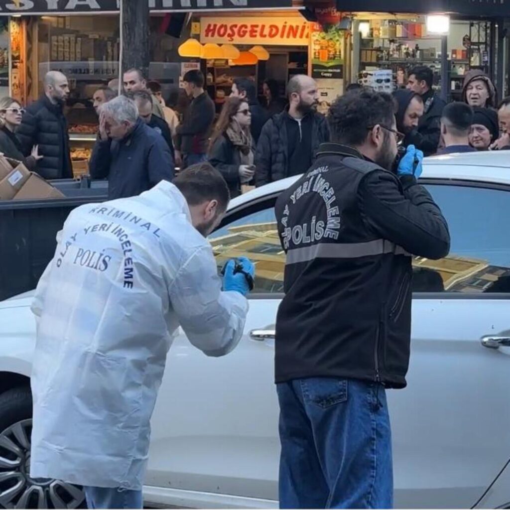 Şişli’de otomobilde ceset bulundu