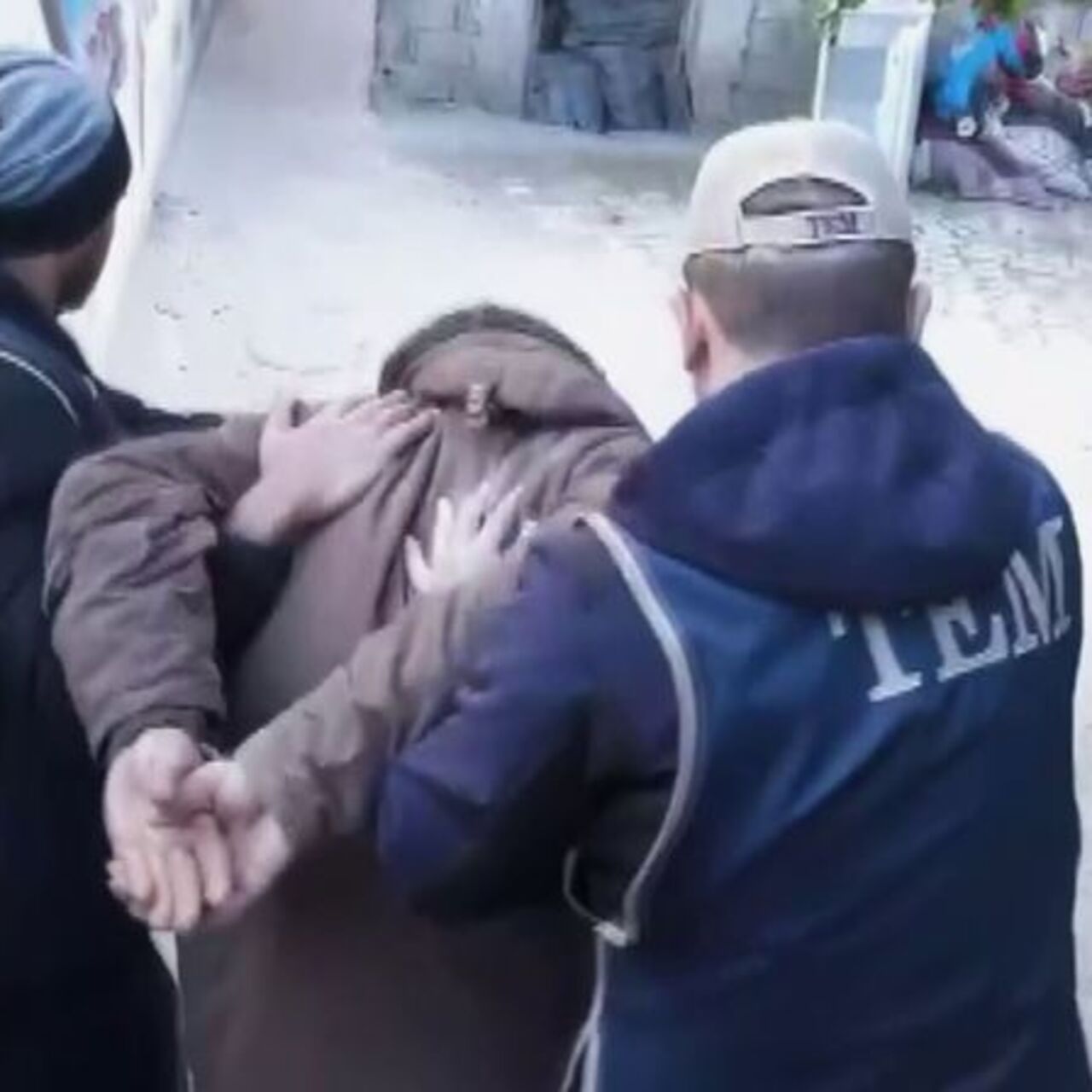 Terör örgütü DEAŞ mensubu 24 kişi tutuklandı!