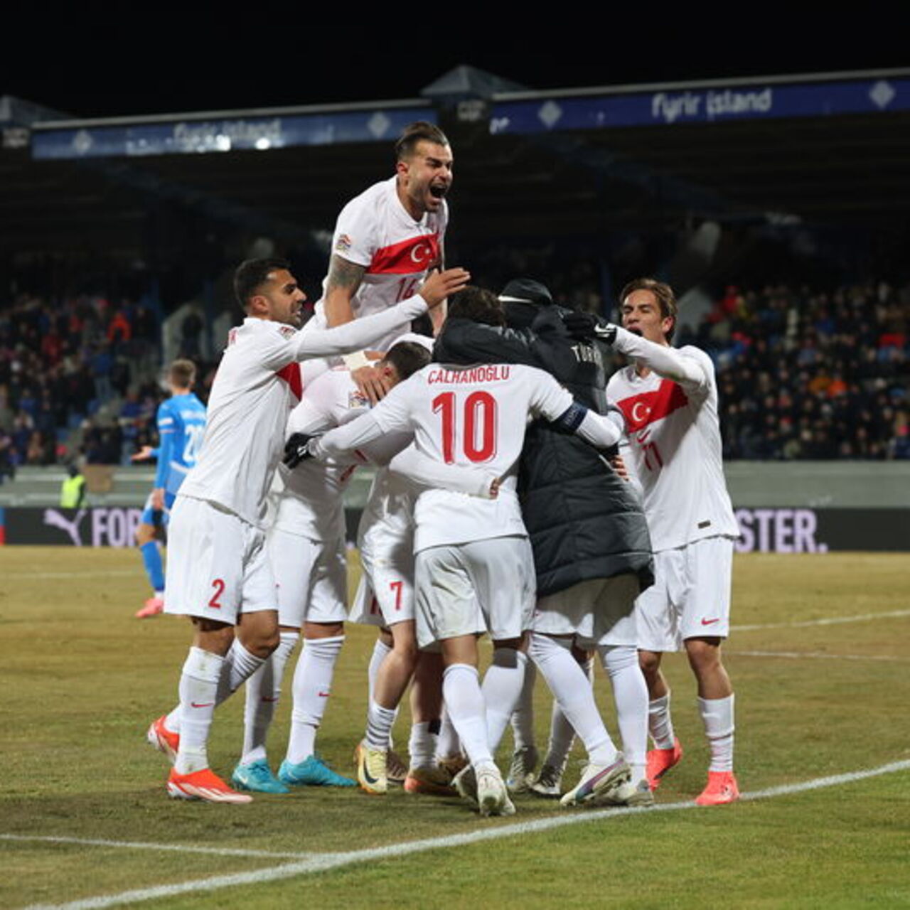 Türkiye-Macaristan maçı Ali Sami Yen’de!