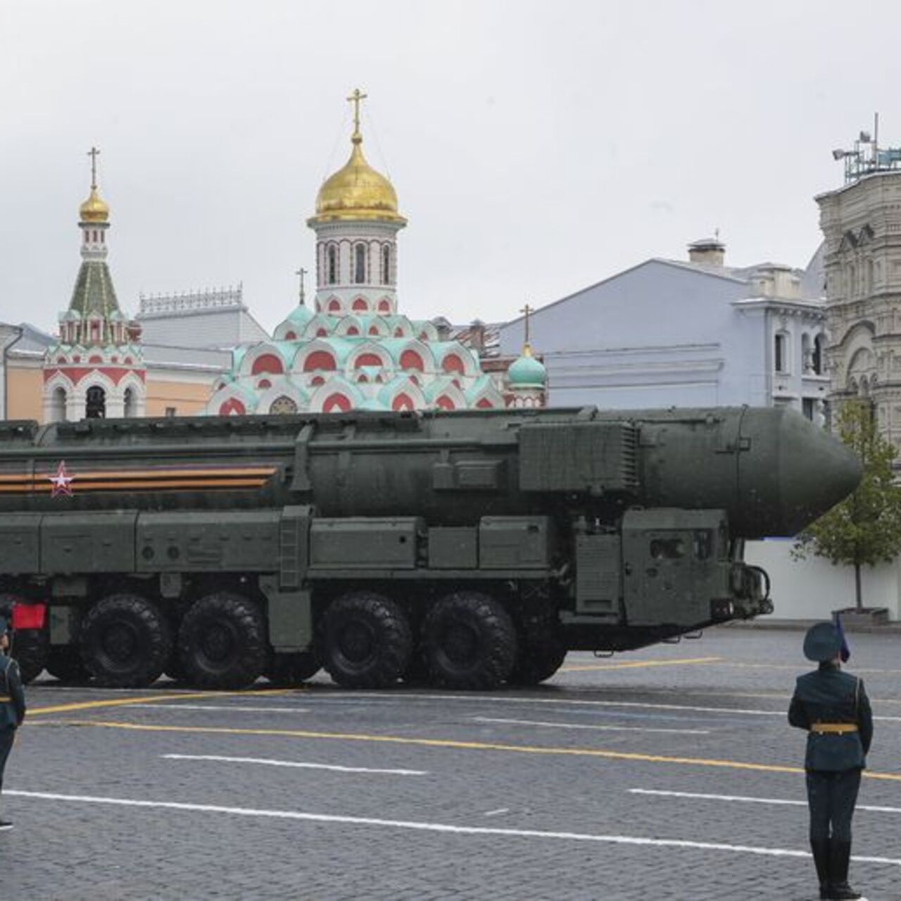 Ukraynalı yetkililer: Oreşnik, herhangi bir hasara neden olmadı