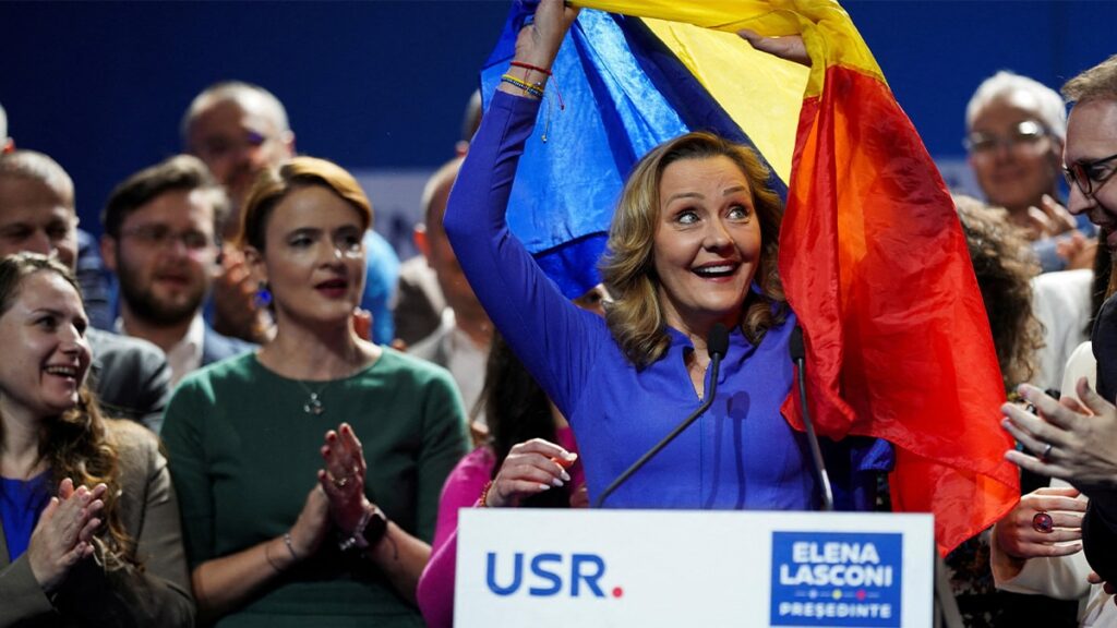 Ülkede seçim rüzgarları eserken, Başbakan yarıştan çekildi