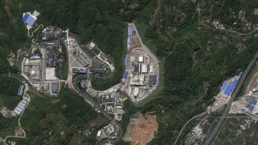 Uydu görüntüleri dünyayı şaşkına çevirdi… Çin’in dev savaş makinesi