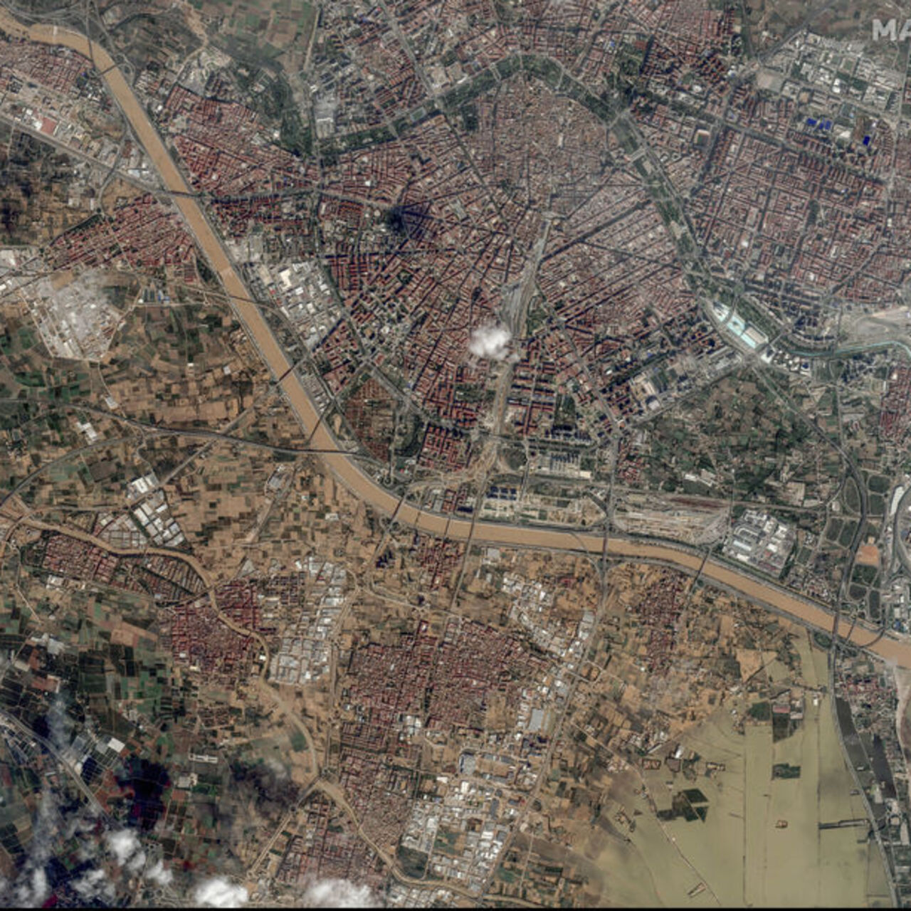 Valensiya’daki yıkım uydudan görüntülendi!