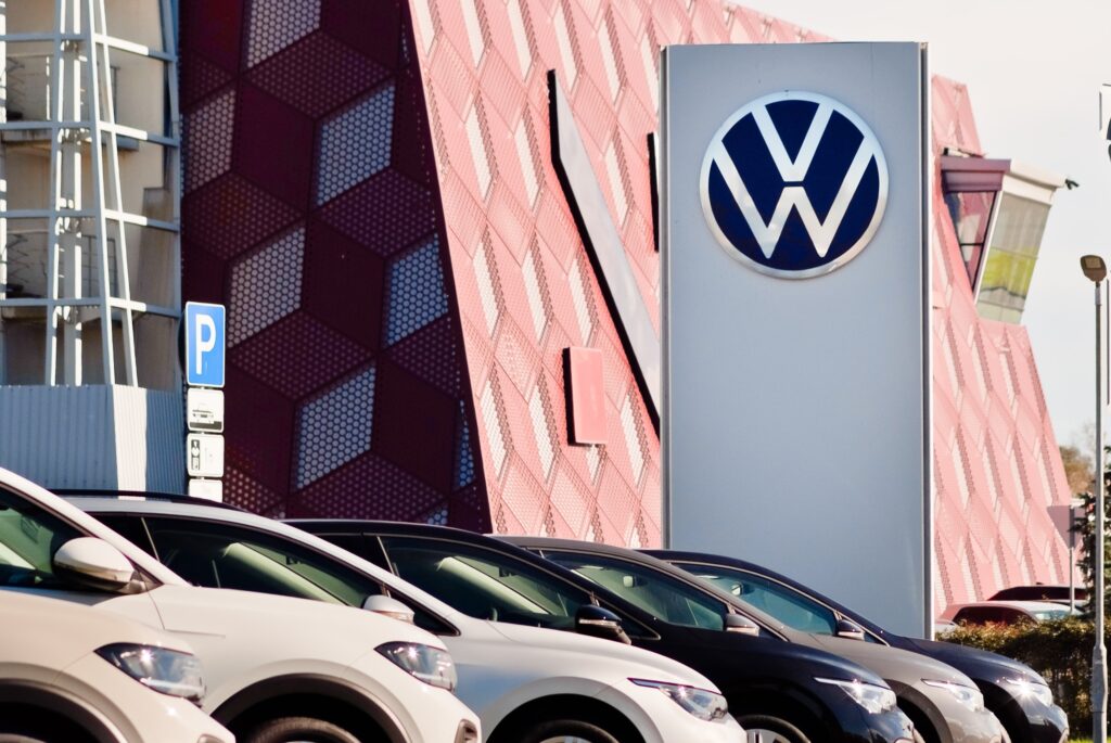 Volkswagen Çin’in Sincan bölgesindeki fabrikada ortaklığını bitirecek