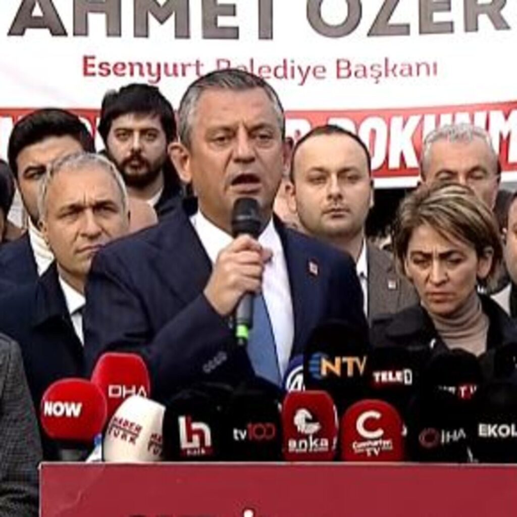 "Kumpasınız milletin vicdanından dönmüştür"