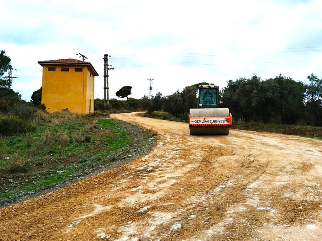 Gemlik’te arazi yolları açılıyor