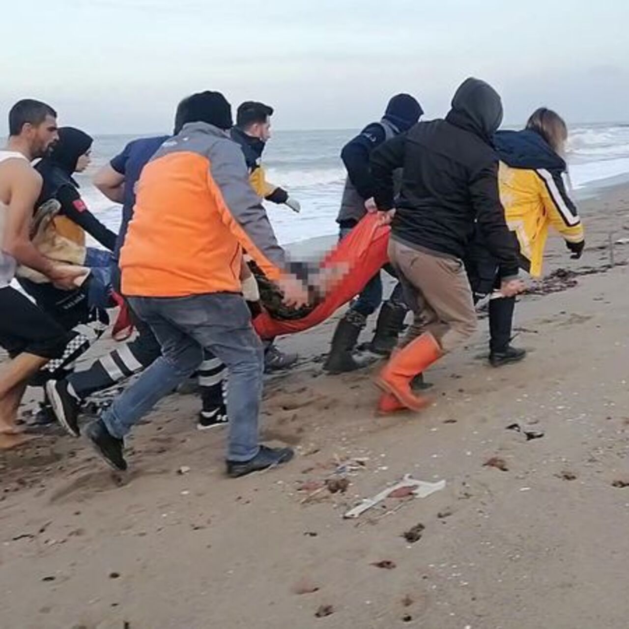 Acı olay! Teknedeki baba boğuldu, oğlu kurtuldu