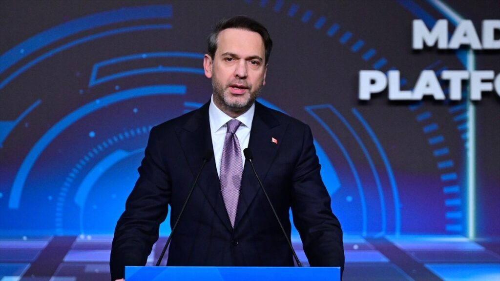 Alparslan Bayraktar: Nijer’de altın sahasında ilk üretime 2025’te başlamayı planlıyoruz