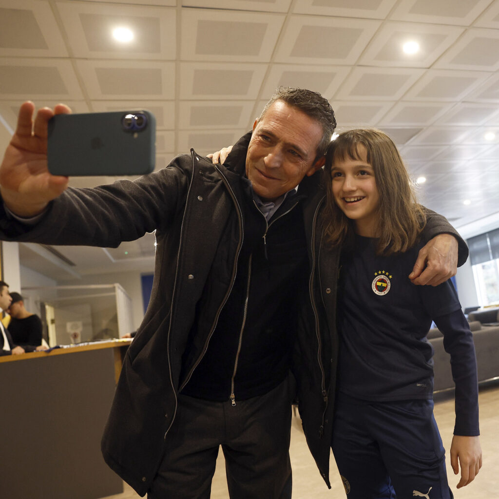 Aziz Yıldırım’ın kızı Yaz, Samandıra’da