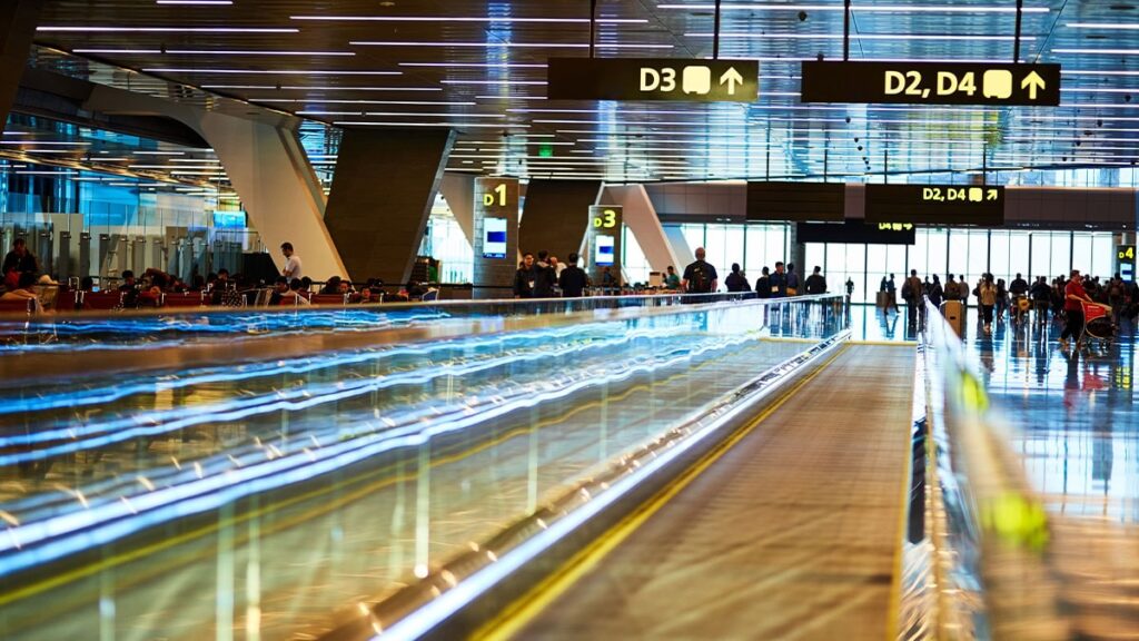 BM: Havaalanında 20 bin ceset var