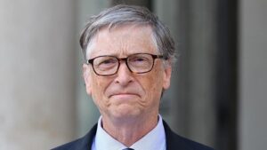 Bill Gates, gelecekte ayakta kalacak 3 mesleği açıkladı