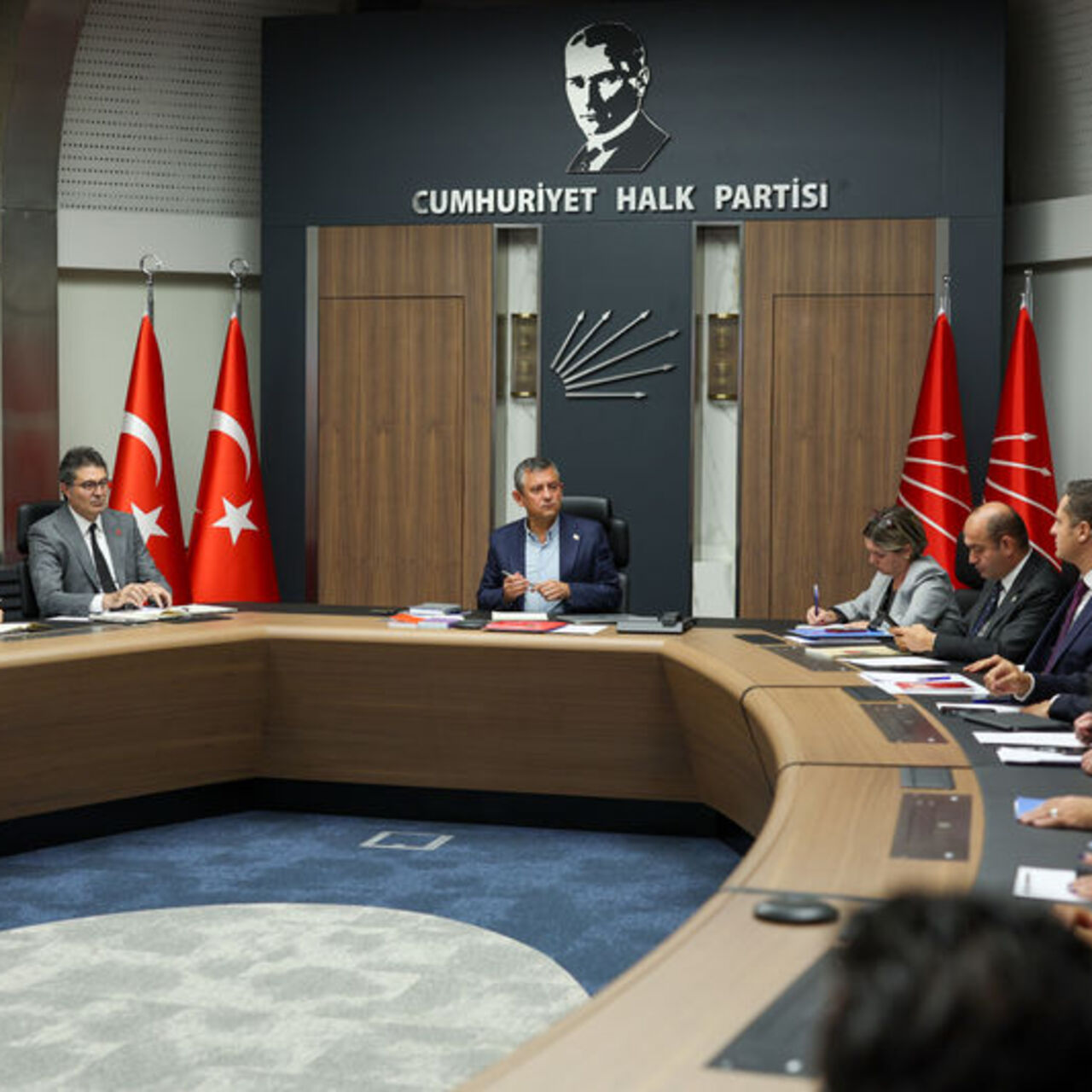 CHP’de 3 isme ihraç talebi