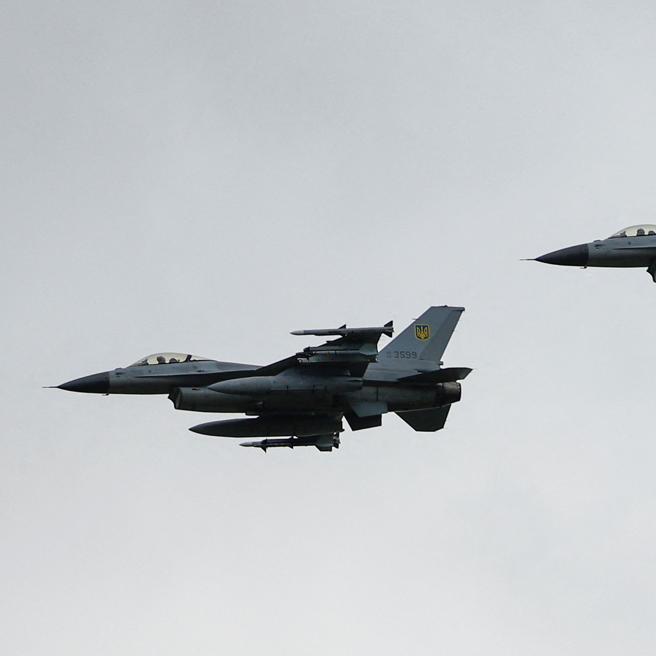 Danimarka’dan Ukrayna’ya F-16 desteği