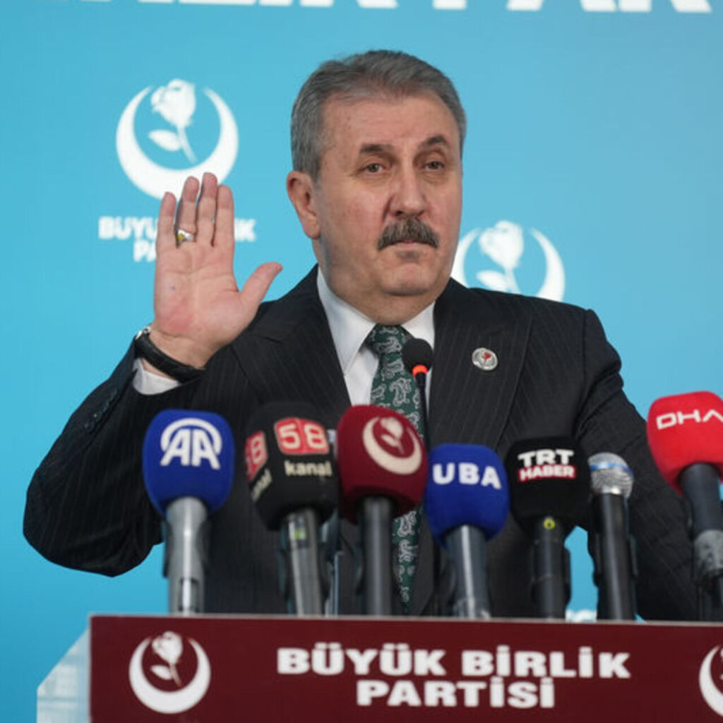 Destici’den asgari ücrete yüzde 60 zam talebi