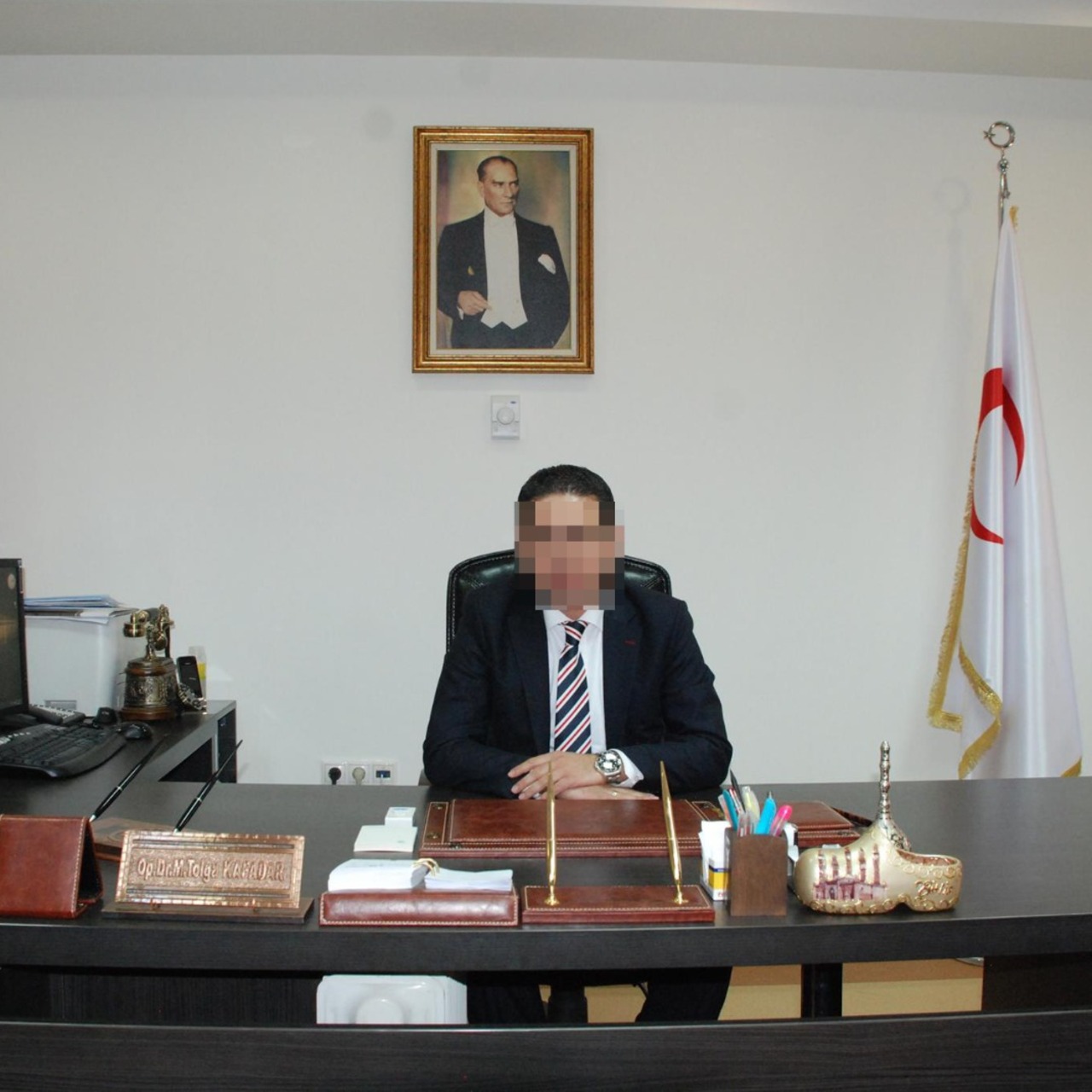 Doçente ‘bıçak parası’ tutuklaması!