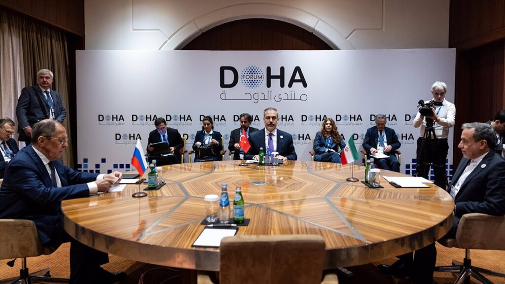 Doha’da Suriye zirvesi: Türkiye, Rusya ve Irak bir araya geldi