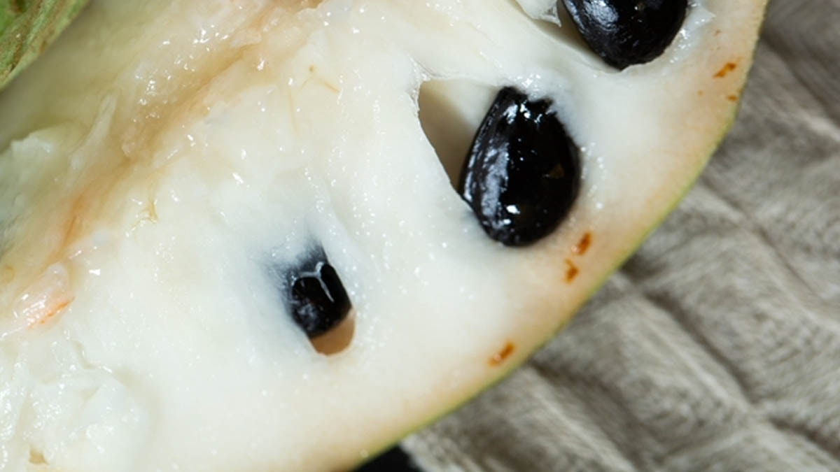 Dünyanın en besleyici meyvesi seçildi: Türkler tuhaf görünümü nedeniyle pek tercih etmiyor