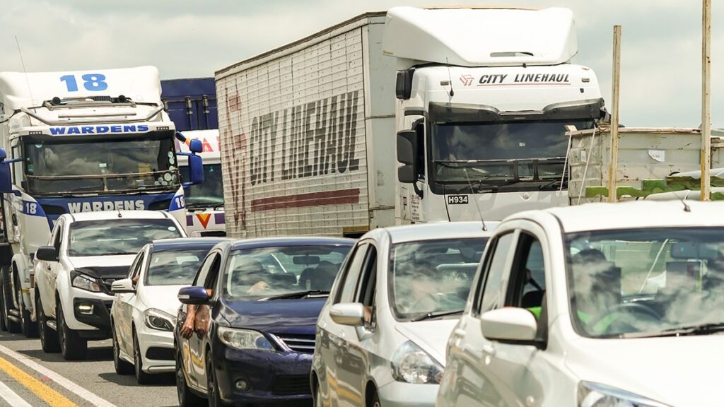 Dünyanın en tehlikeli TIR’ları evrenin sırlarını aralayacak