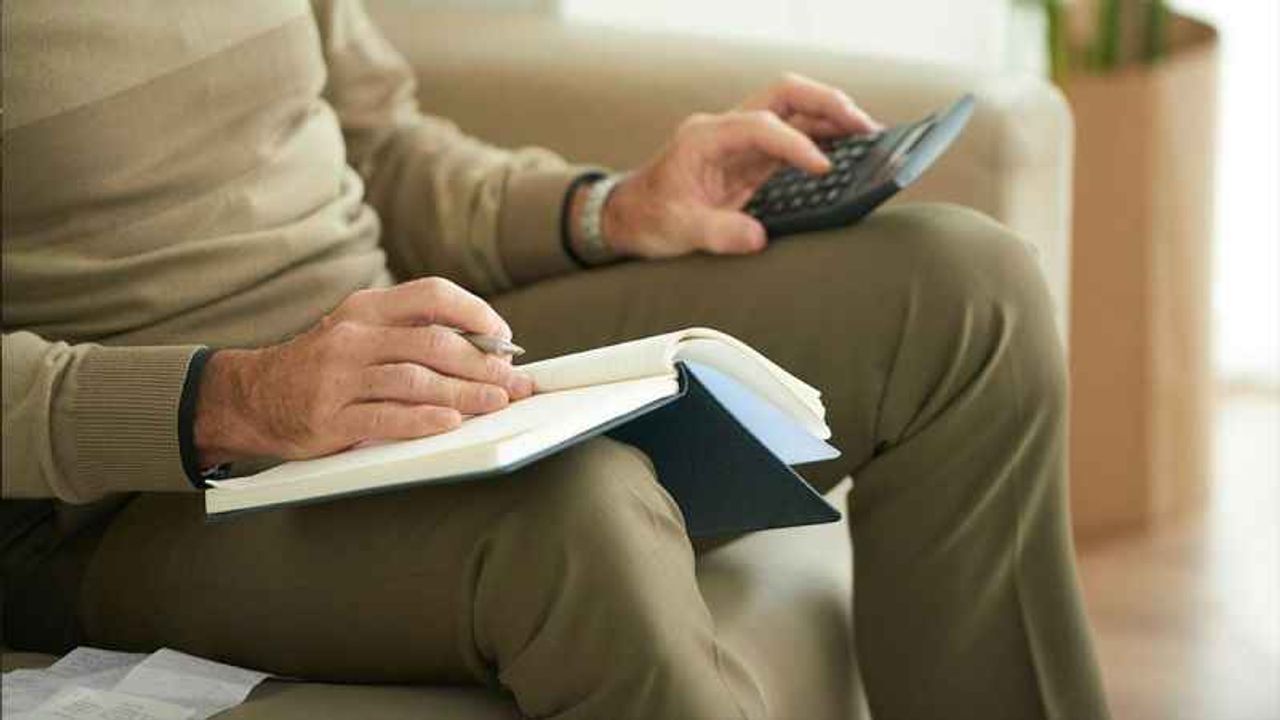 Emekliliğini 2024 sonrasına bırakanlara daha düşük aylık bağlanacak