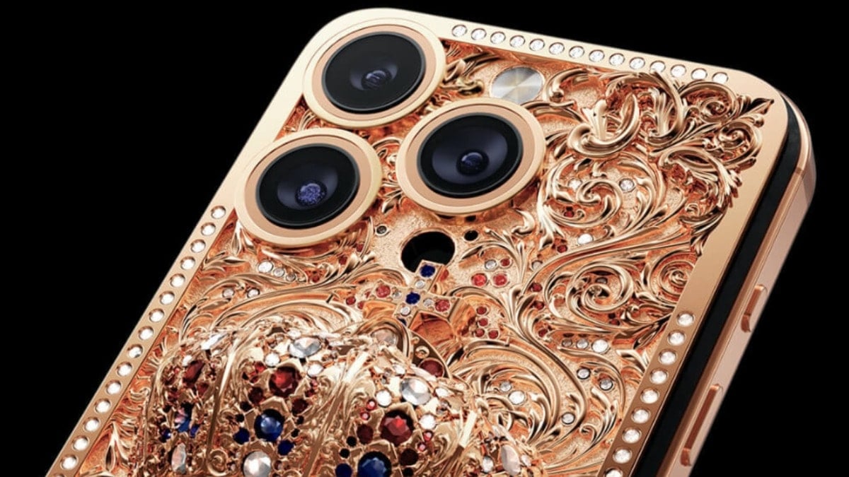 Ev parasına satılan telefona Kanuni Sultan Süleyman miğferi