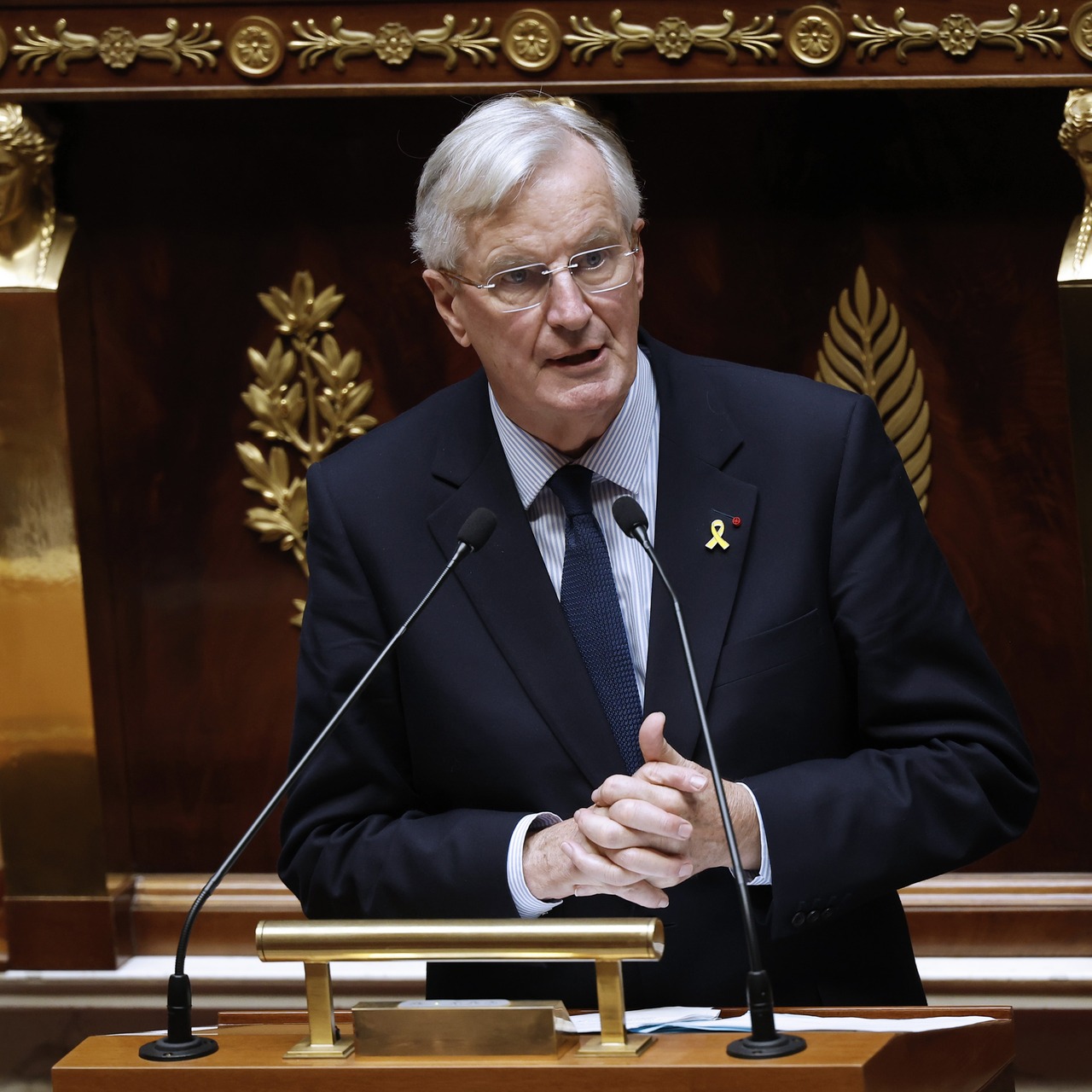 Fransa’da hükümet düşer mi?