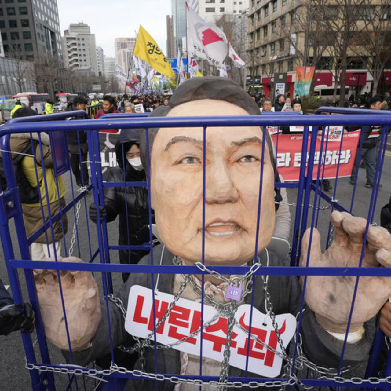 Güney Kore’de siyasi kriz sürüyor