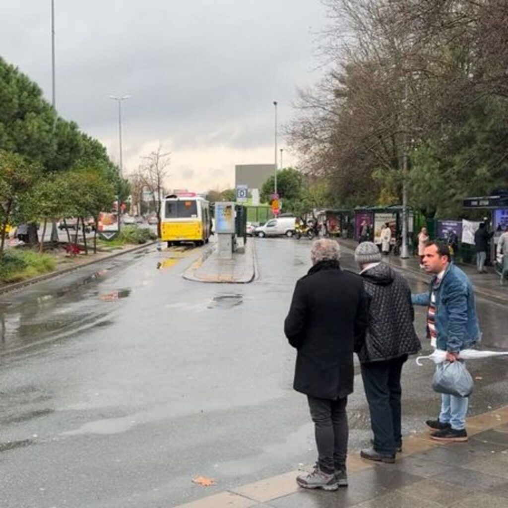 İstanbul’da iki ayrı otobüs kazasında 2 can kaybı!