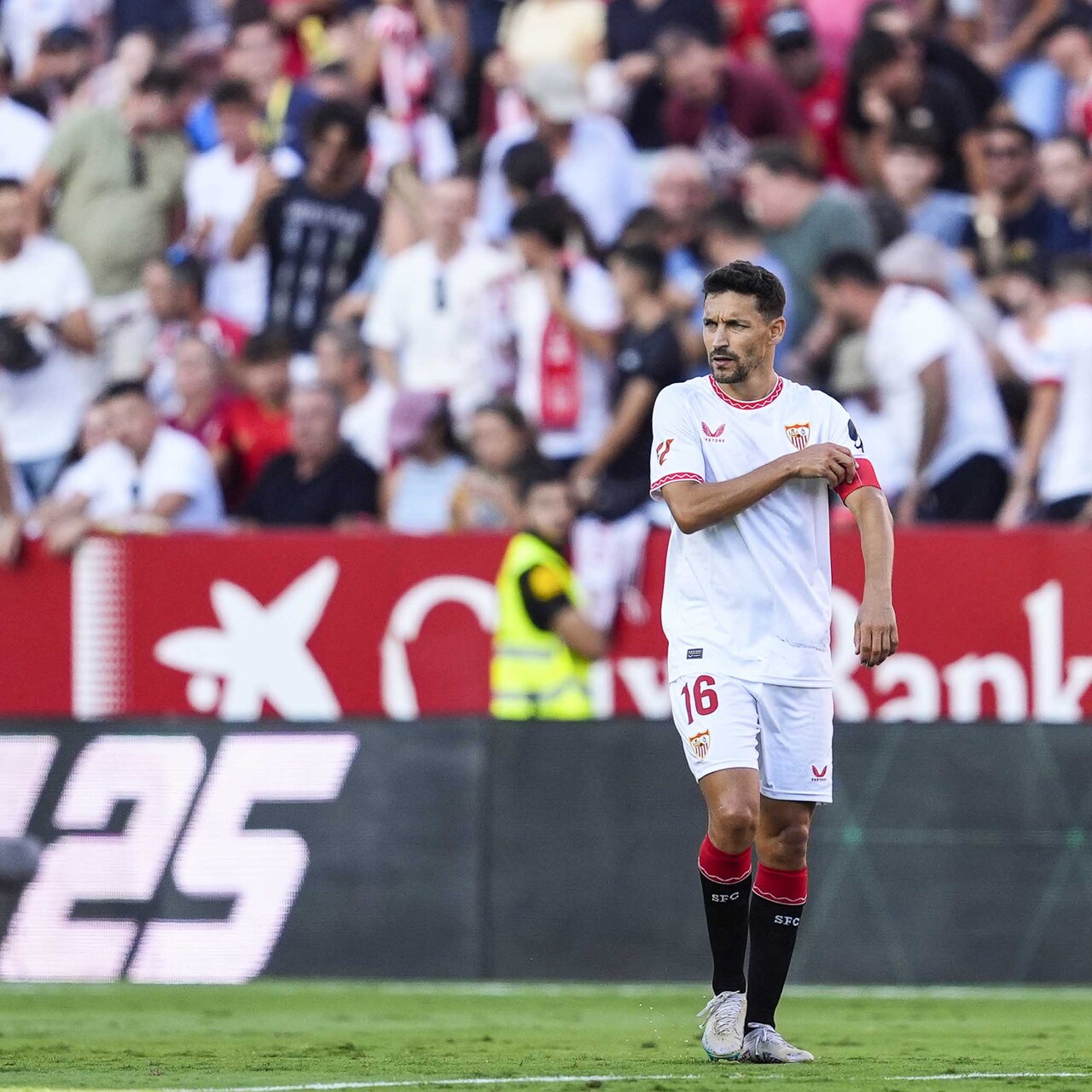 Jesus Navas gözyaşlarıyla veda etti!