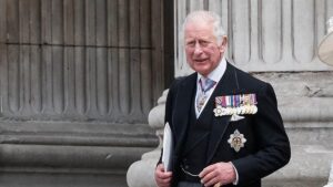 Kral Charles’ın kanser olduktan sonra bıraktığı yiyecek: Artık ağzına bile sürmüyor!