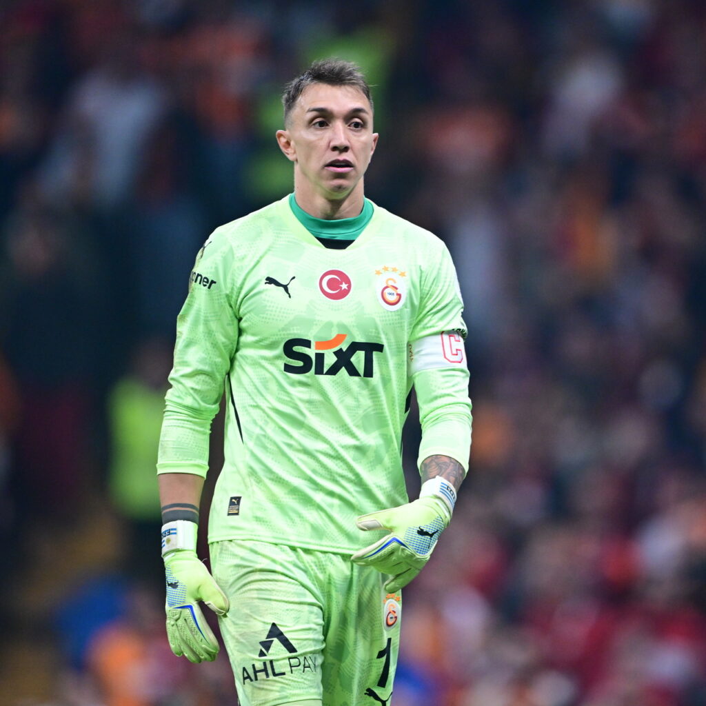 Muslera bilmecesi sona eriyor!