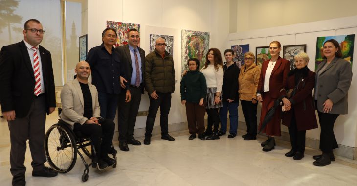 Özel ressamlardan anlamlı sergi