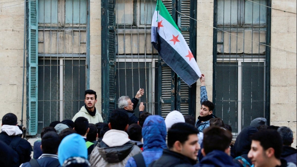 Rejimin devrilmesinden sonra ilk kez okullar açıldı