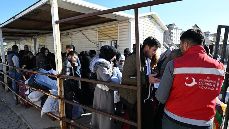 Suriyeliler vatanlarına dönüyor