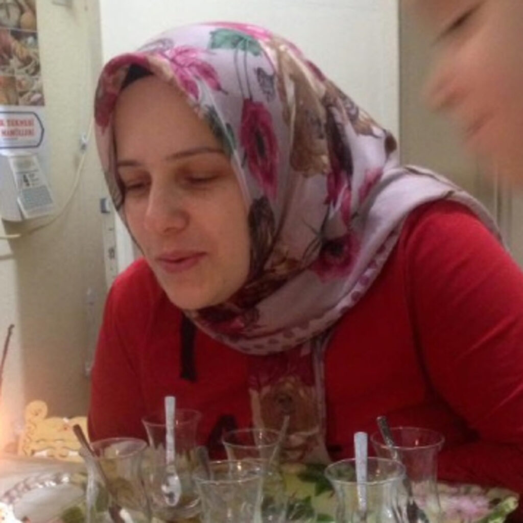 Veliyle tartışan öğretmen beyin kanaması geçirdi!