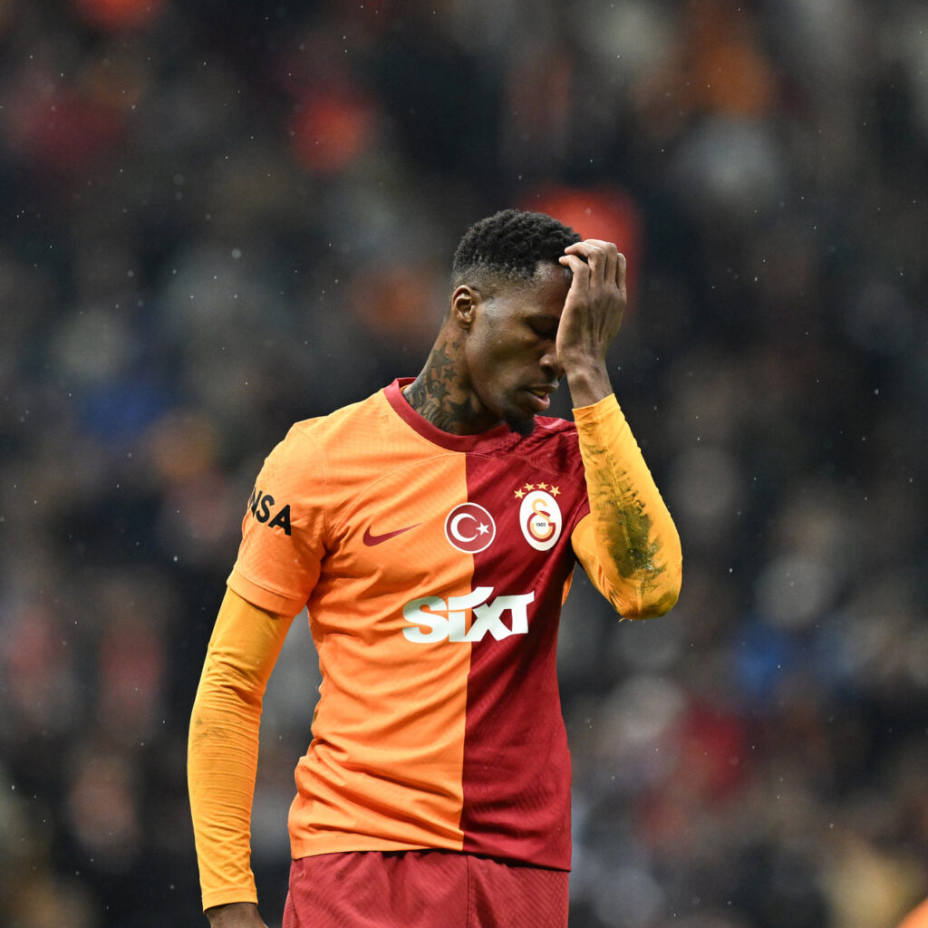 Zaha Lyon’da da tutunamadı!