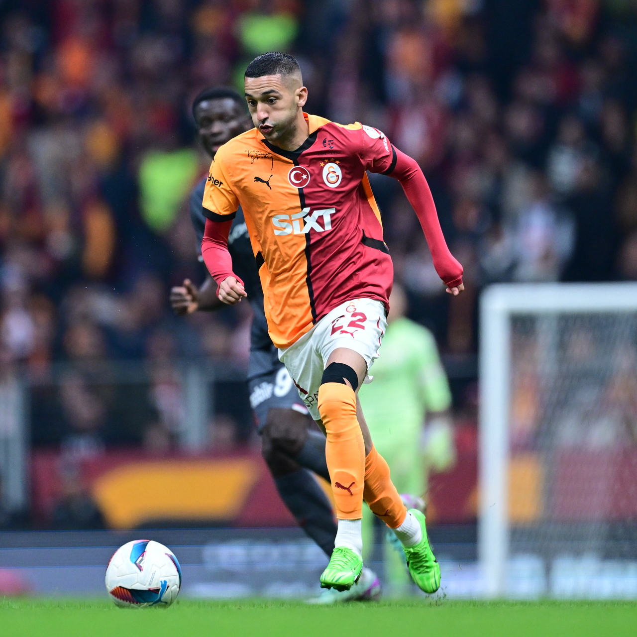 Ziyech’in kapısında sıraya girdiler