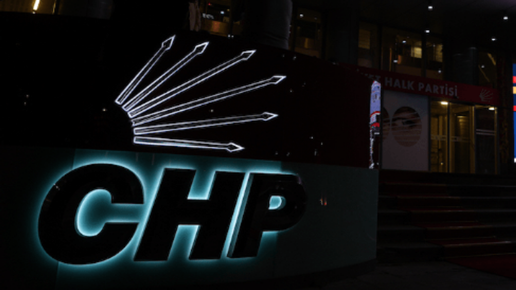 2 vekil CHP yolunda! Biri Cemal Enginyurt