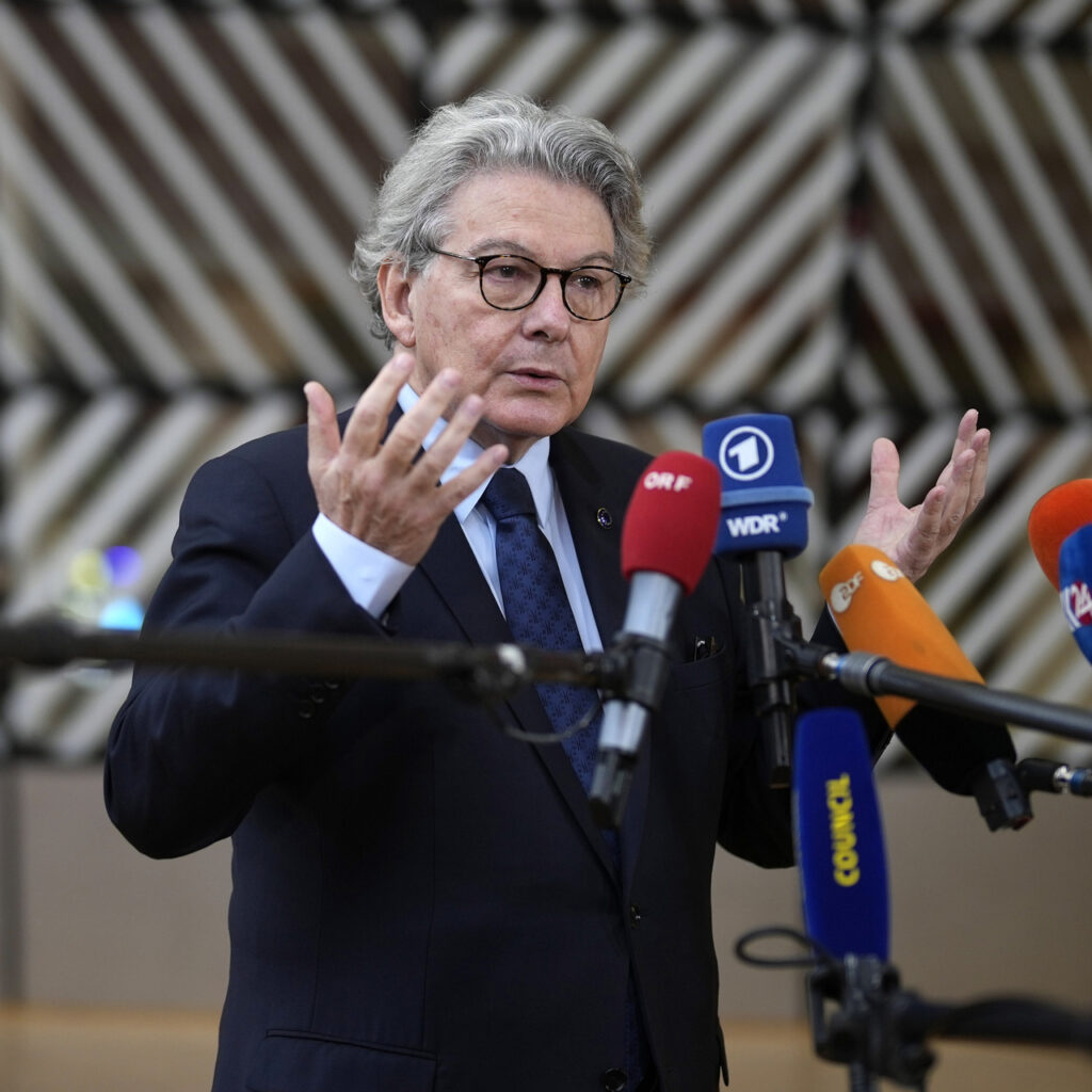 AB siyasetçisinden Musk’a: Deli gibi yalan söylüyor