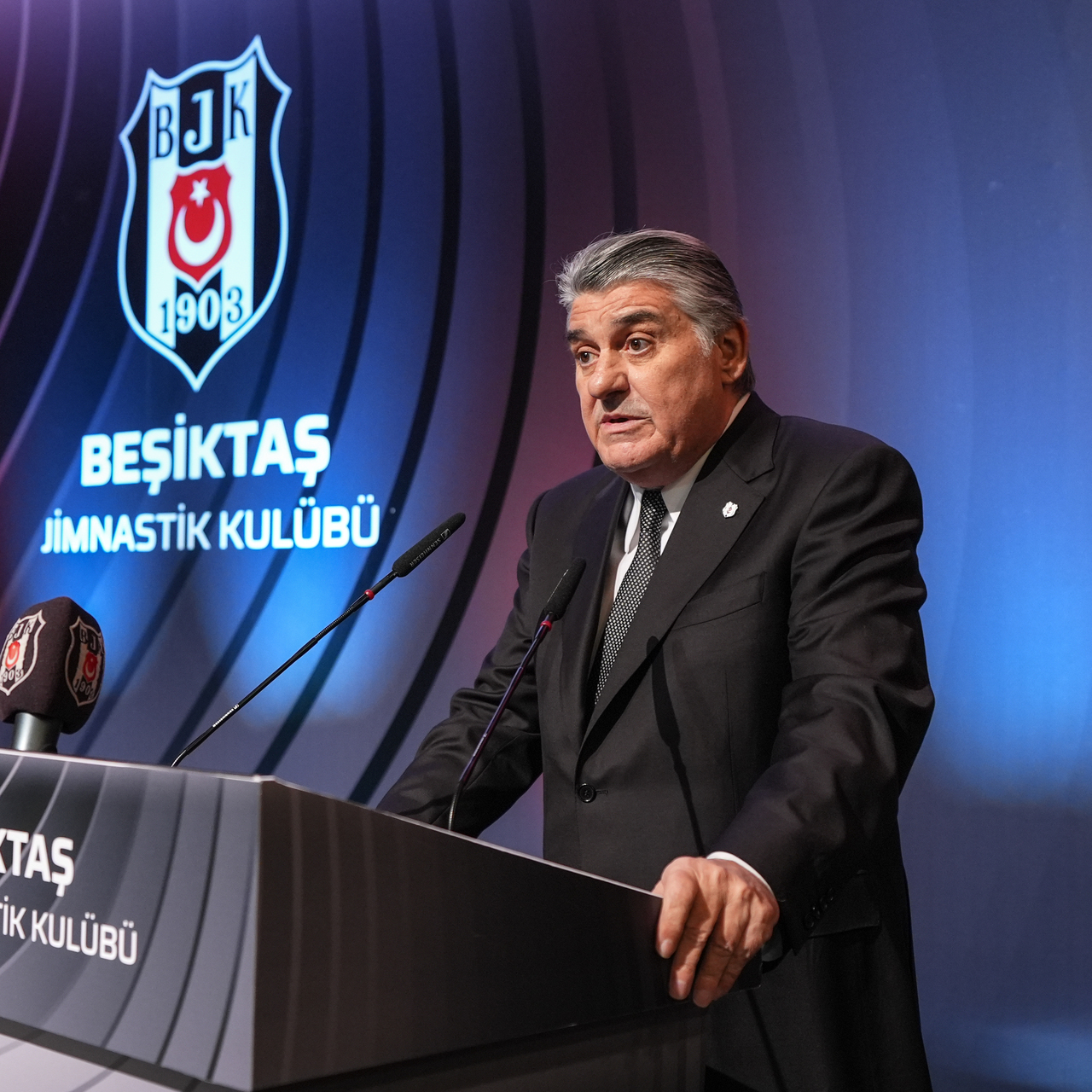 Adalı’dan teknik direktör açıklaması!