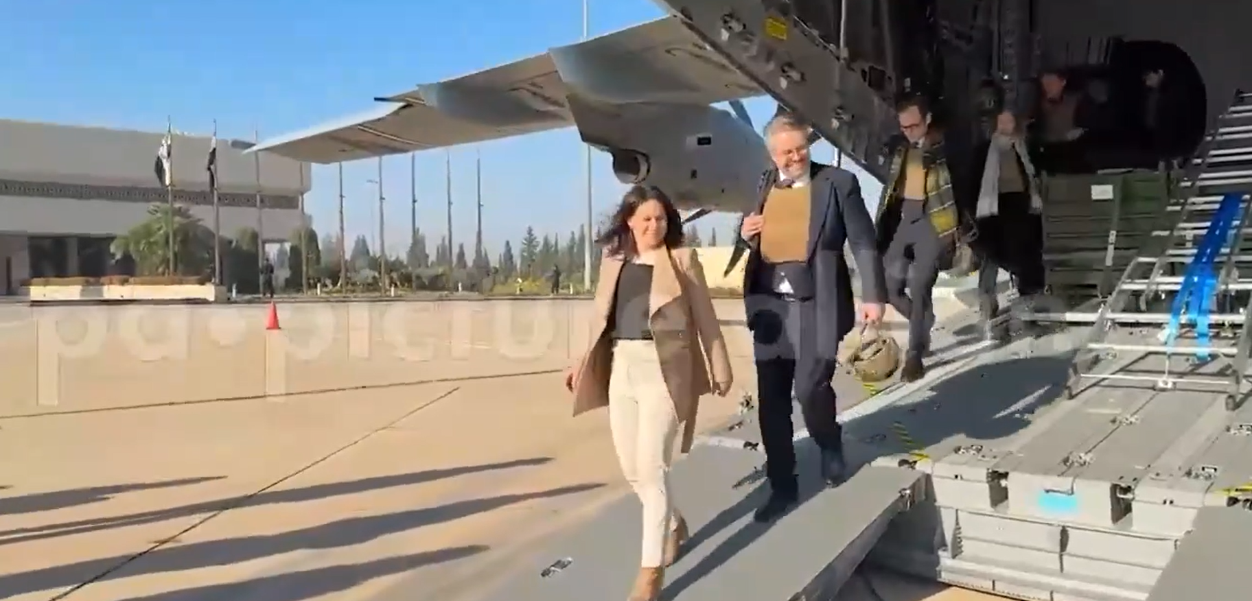 Alman Dışişleri Bakanı, Suriye’yi çelik yelekle ziyaret etti