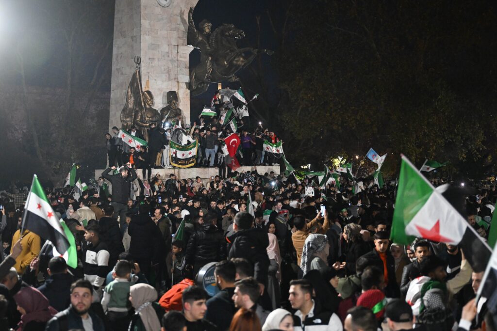 Almanya, kendi rızasıyla dönen Suriyelilere para teklif etti